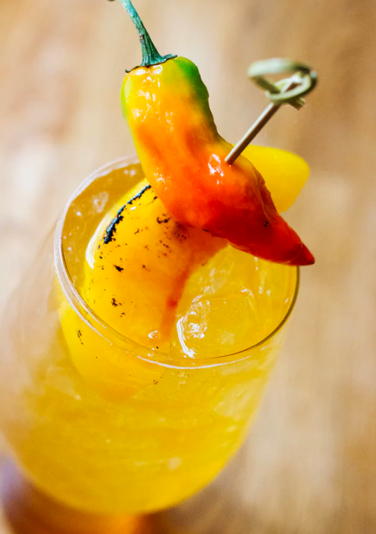 Spicy Spiked Peach Lemonade
