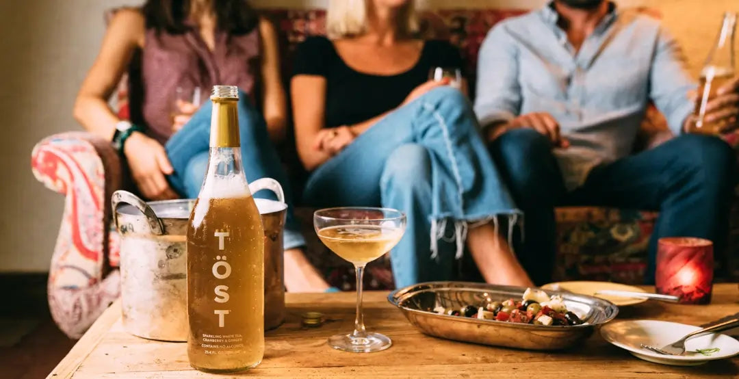 TÖST non alcoholic sparkling beverage lifestyle variation image
