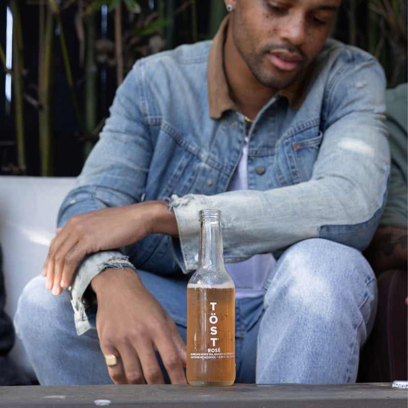 TÖST Rosé Singles